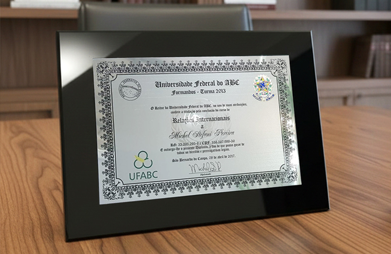 Certificado em acrilico 2_Easy-Resize.com.jpg